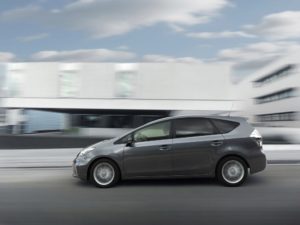 CO2 emissions from new cars drop by 3%