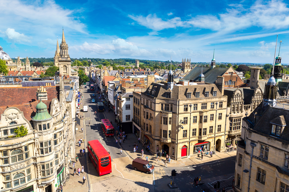 Oxford say only zero-emission Hackney cabs to get licences from 2025