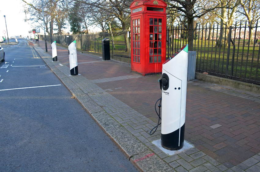 Wandsworth to install 700 EV charging points