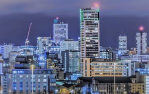 Leeds needs ‘deeper and faster’ emissions cuts, says report