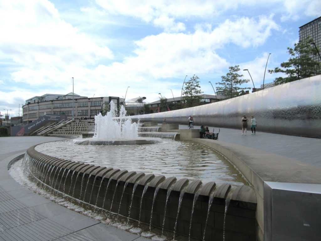 Sheffield gives thumbs up to Clean Air Zone
