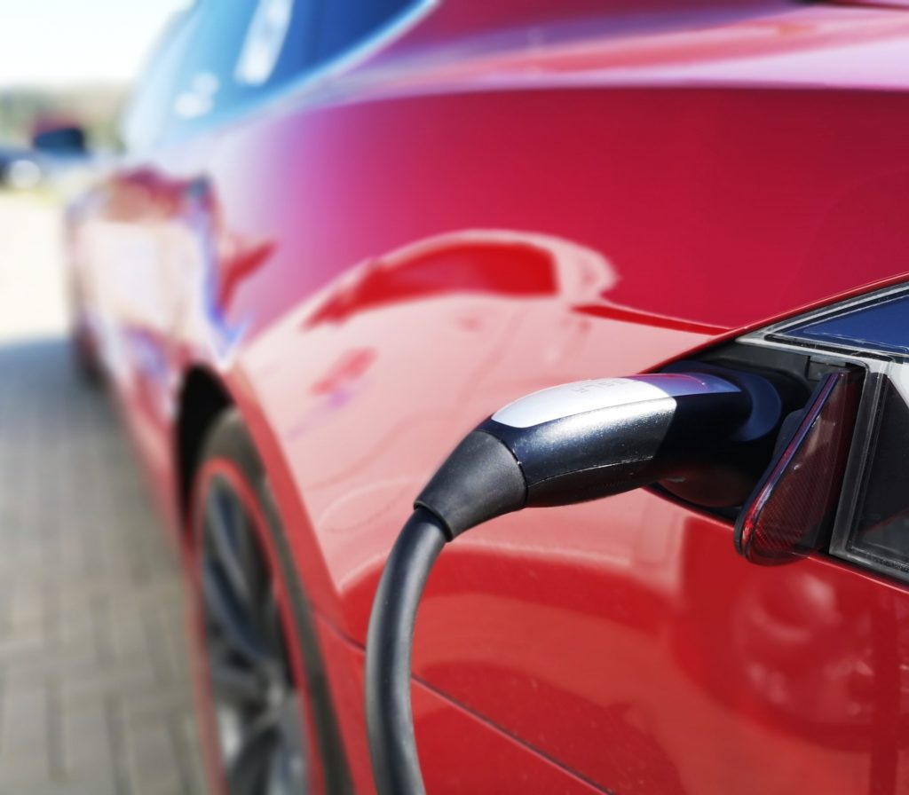 EV plans risk political backlash, warns think tank