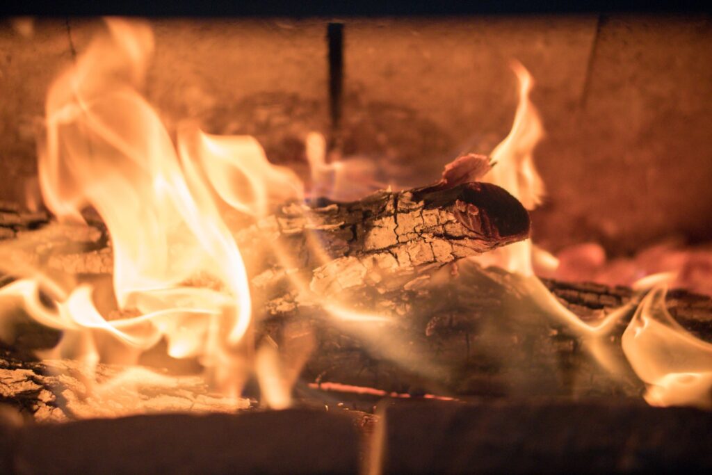 Spike in wood burning sales fuel UK air pollution fears