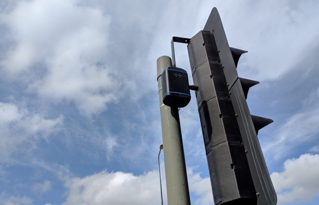 Telent awards contract to EarthSense for air quality services to support transport solution