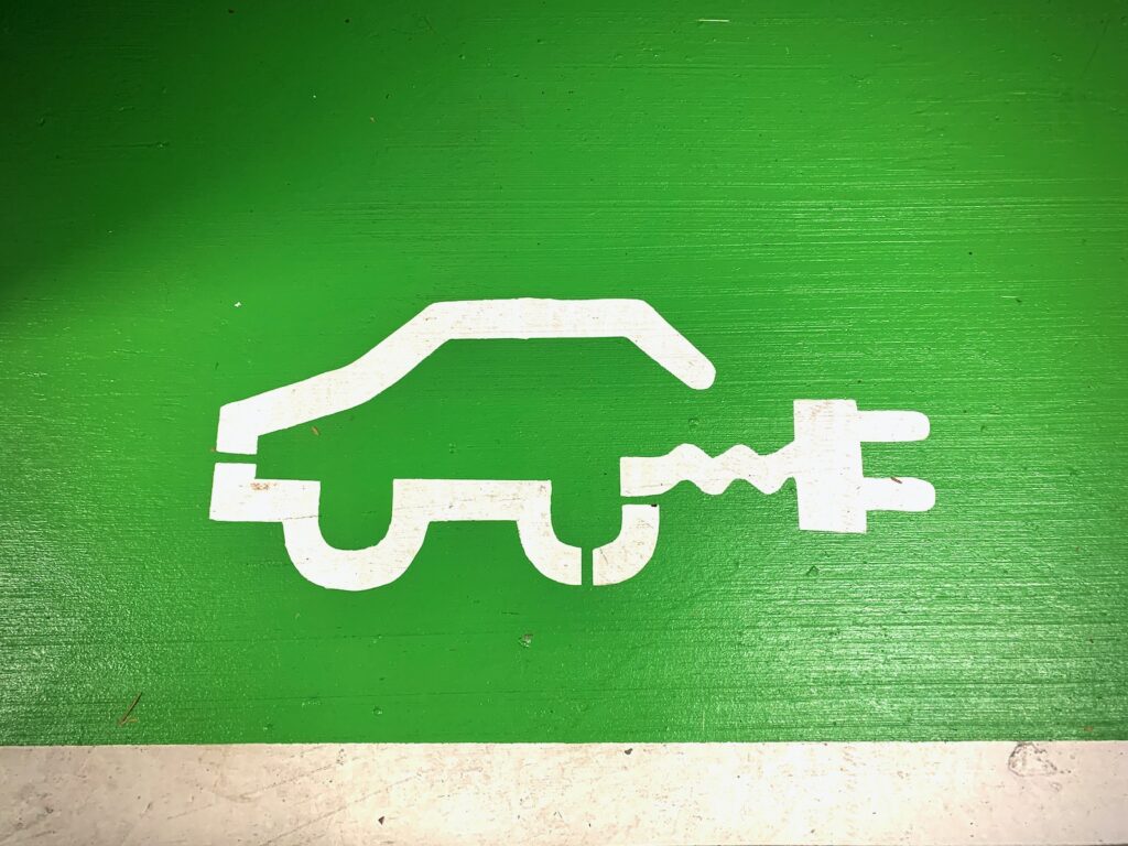 £70 million trial to provide ultra-rapid EV charging at motorway services